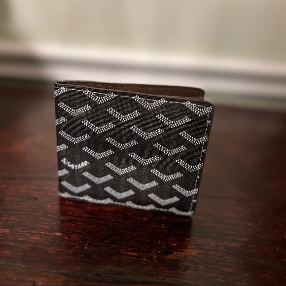 Other - NEW Mens Wallet